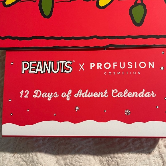 Profusion Cosmetics Accessories - Profusion Cosmetics Peanuts Gift Set with Green and Red Accents
